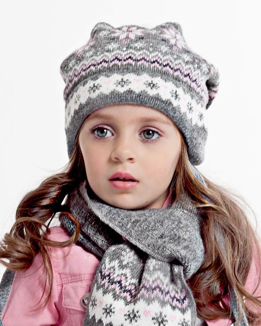 Фото — шапка с шарфом для девочки МАГДА